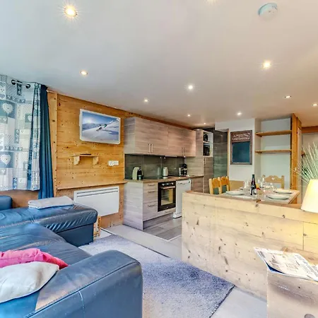 Spacious Ski-in Out With Mountain Views Apartamento